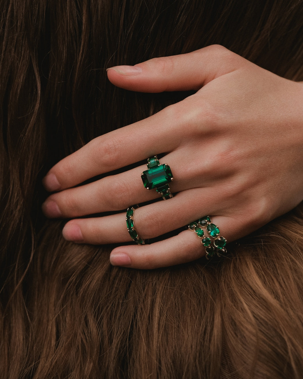 EL14 Cuff ring with emeralds