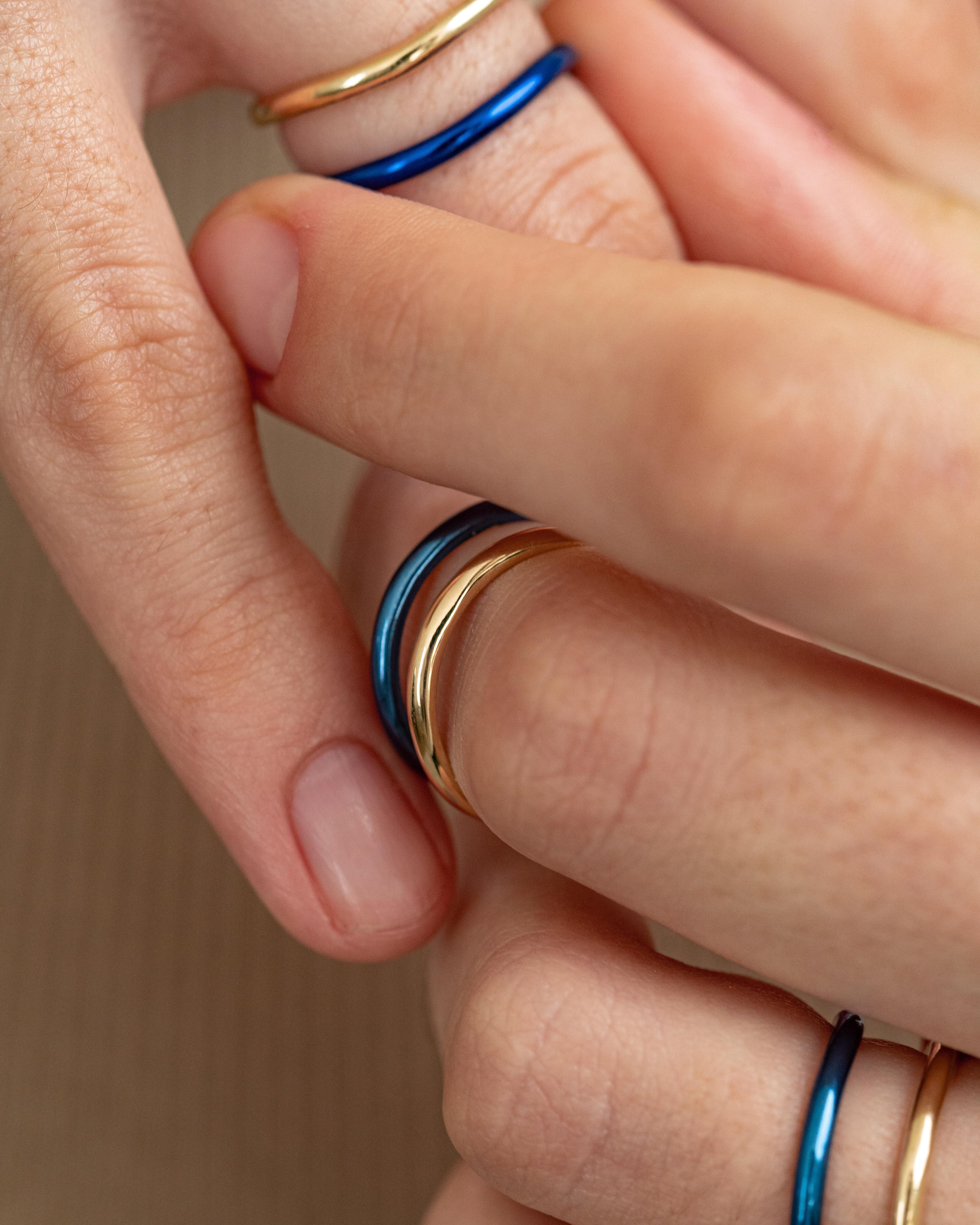 DNA01 Cuff ring with blue nano-ceramics