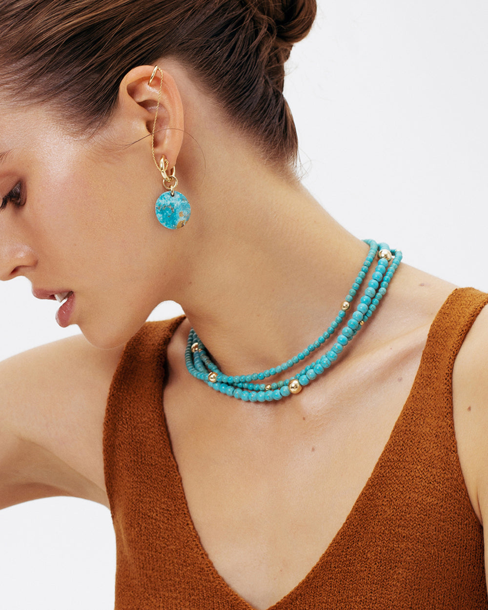 OC02 Turquoise necklace with five gold balls