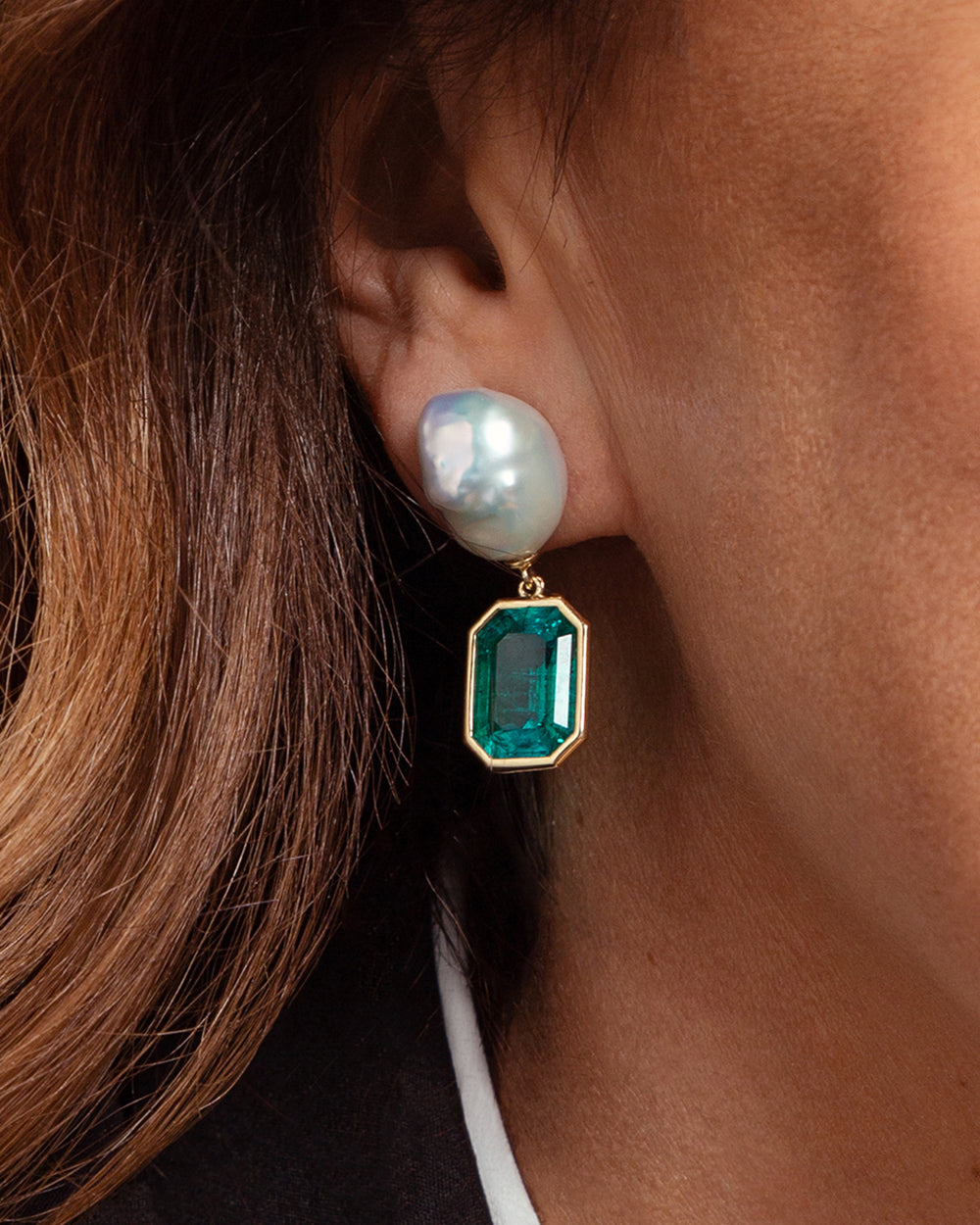 SM42 Earrings Noble with baroque pearls and emeralds